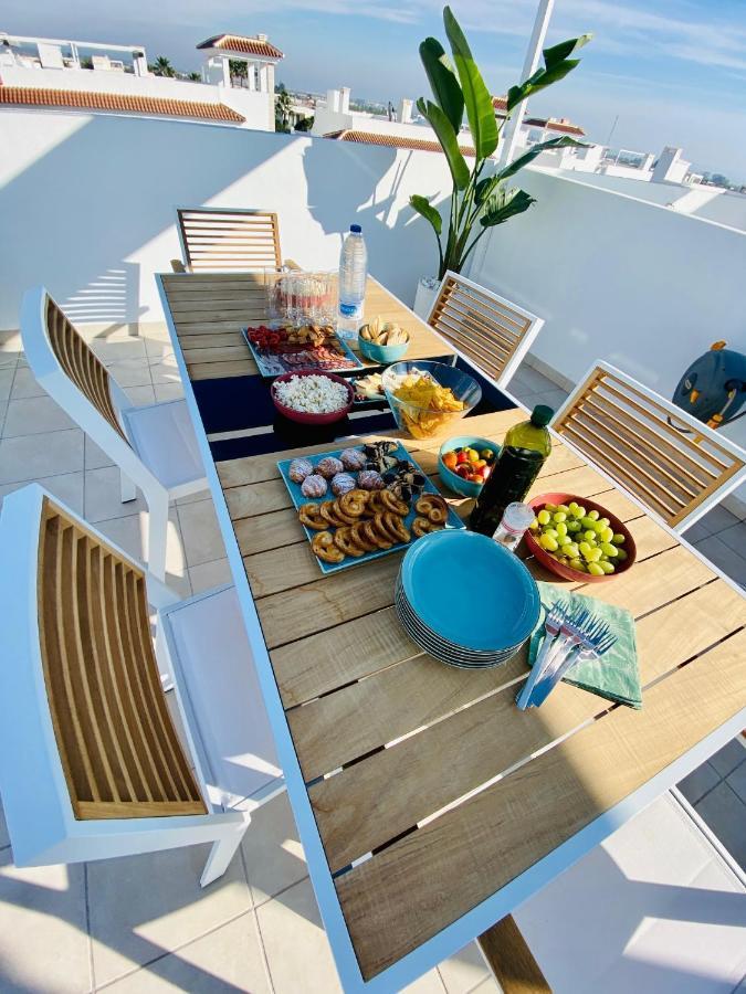 Fortuna Penthouse With Roof Terrace, Ac And Pool Рохалес Екстериор снимка