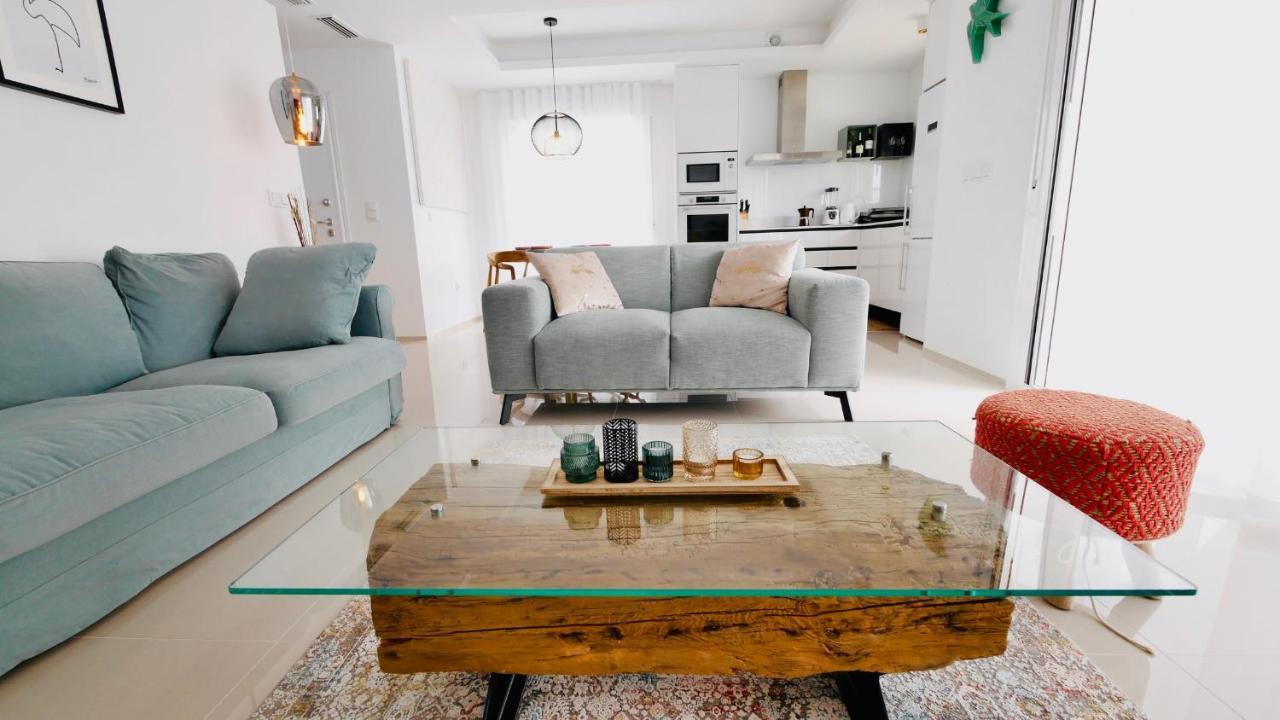 Fortuna Penthouse With Roof Terrace, Ac And Pool Рохалес Екстериор снимка