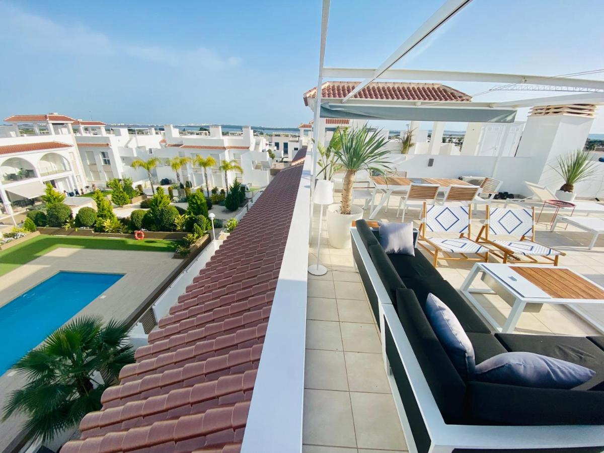 Fortuna Penthouse With Roof Terrace, Ac And Pool Рохалес Екстериор снимка