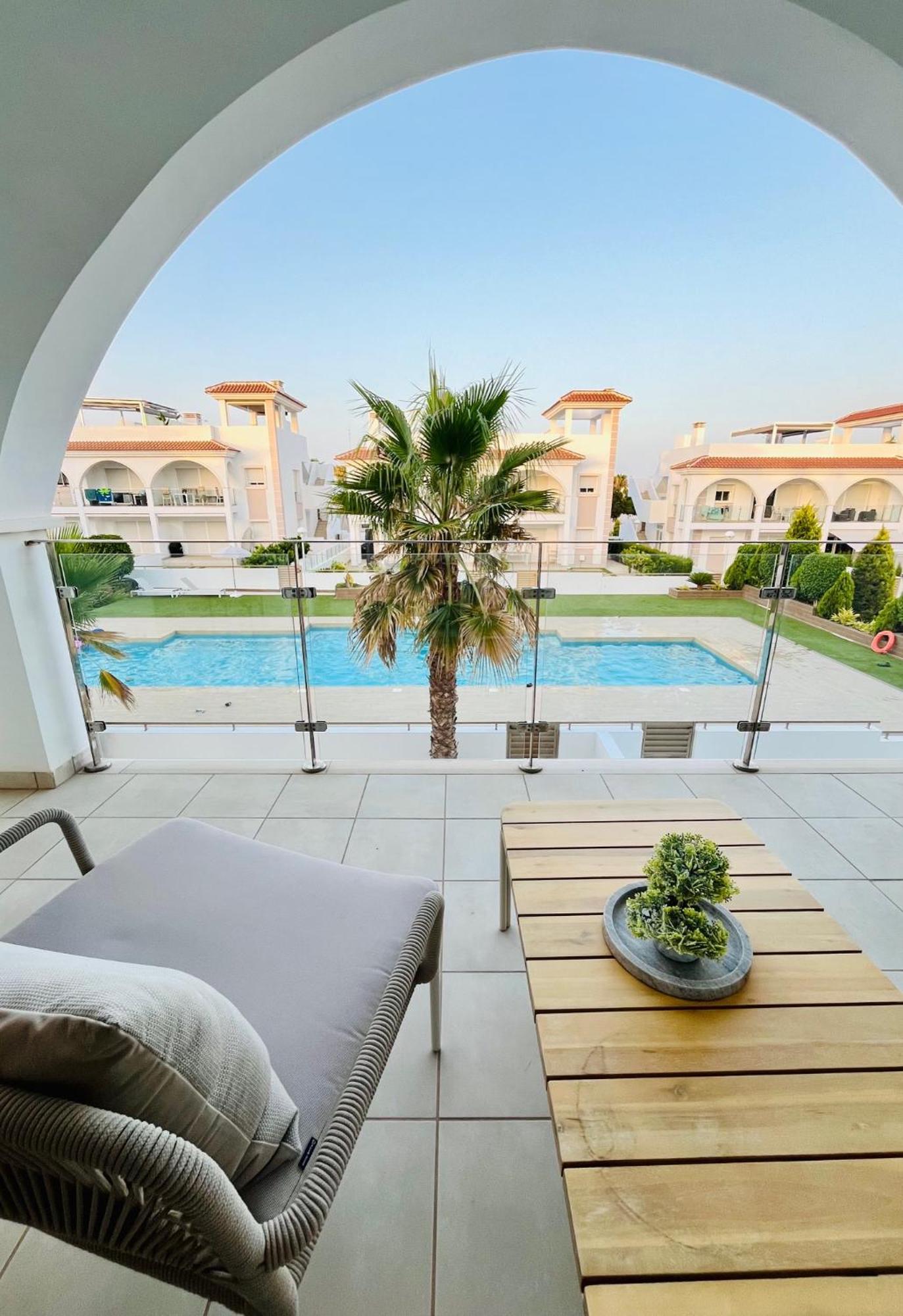 Fortuna Penthouse With Roof Terrace, Ac And Pool Рохалес Екстериор снимка